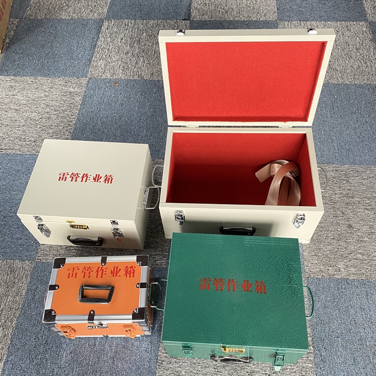 乾县爆破工程作业箱如何选择？玻璃钢与传统材质的全面对比
